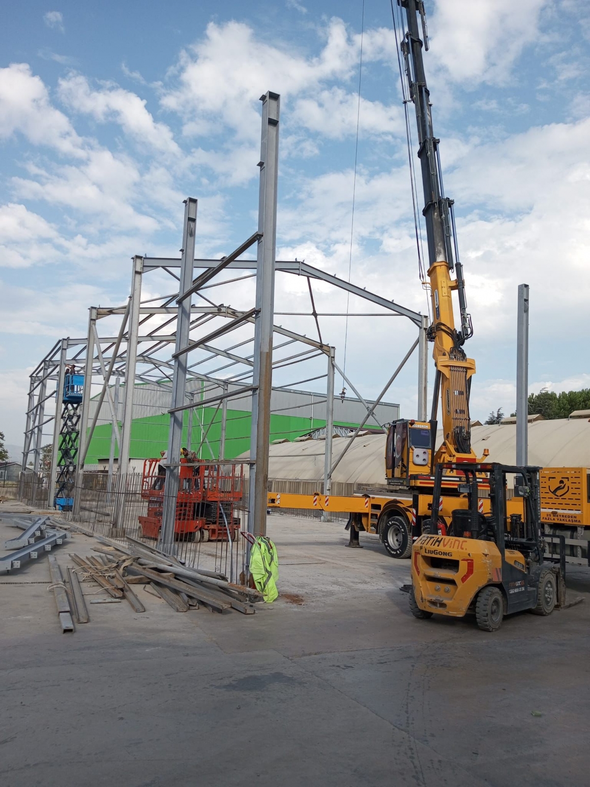 Endüstriyel Yapı İnşaatı